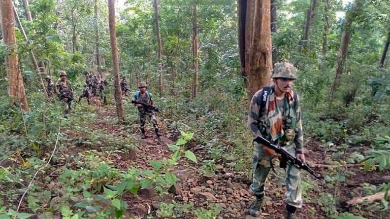 Five Naxalites killed, 2 jawans injured in encounter in Chhattisgarh’s Bastar 11 Five Naxalites killed, 2 jawans injured in encounter in Chhattisgarh’s Bastar