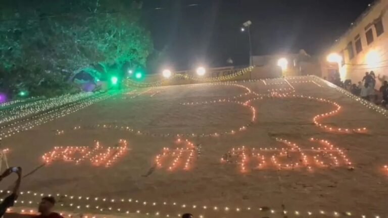 'Batoge to katoge' goes up in flame with 51,000 diyas at Varanasi ghat