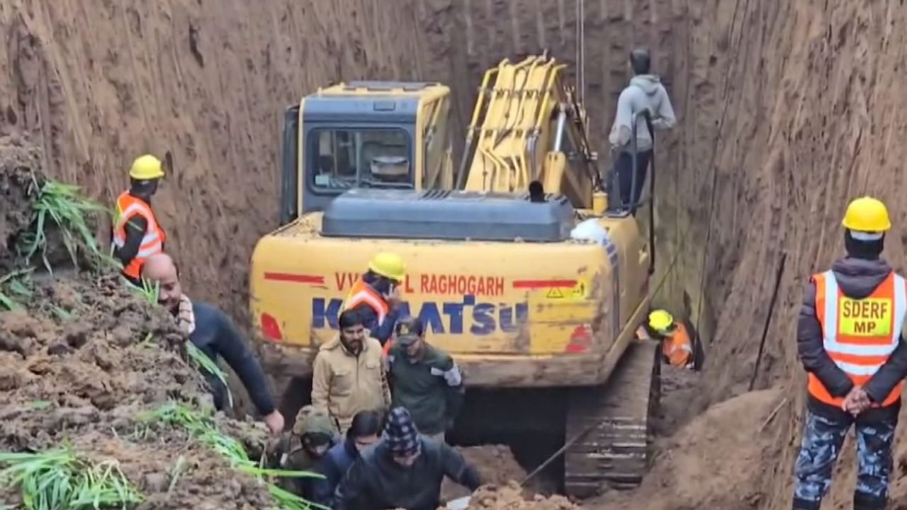 10-yr-old boy who fell into borewell in MP's Guna dies 1 10-yr-old boy who fell into borewell in MP's Guna dies