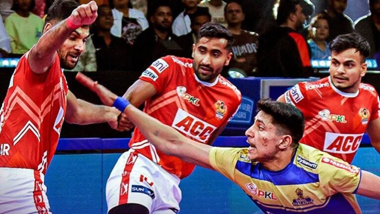 Tamil Thalaivas thrash Gujarat Giants 40-27 in PKL 2 Tamil Thalaivas thrash Gujarat Giants 40-27 in PKL