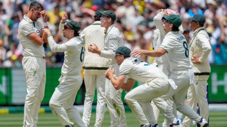 Australia beat India by 184 runs in fourth Test, takes 2-1 lead