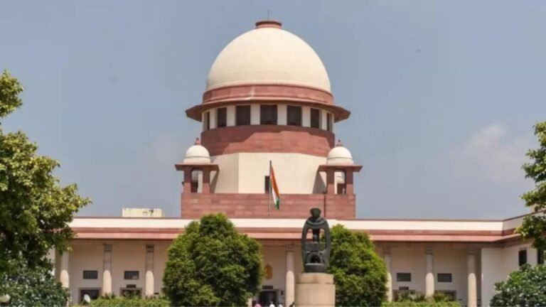 SC notice to UP govt on bail plea by Azam Khan, son in machine theft case