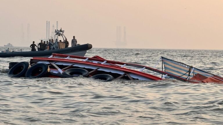 13 dead, 99 rescued after Navy boat rams into ferry at Gateway of India