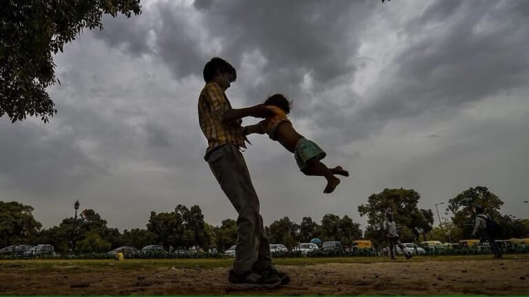 Cold conditions in Rajasthan, parts of state receive rain owing to western disturbance 6 Cold conditions in Rajasthan, parts of state receive rain owing to western disturbance