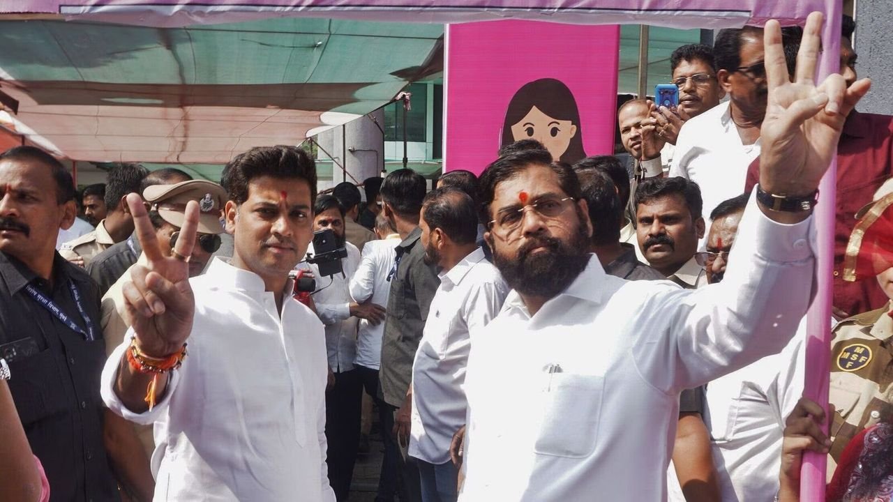 Shrikant Shinde dismisses speculation about him getting dy CM's post 1 Shrikant Shinde dismisses speculation about him getting dy CM's post