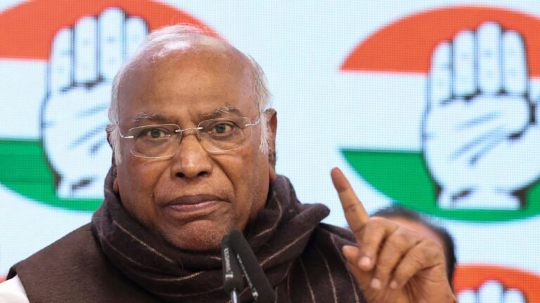 Kisan diwas: Mallikarjun Kharge urges PM Modi govt to fulfil its promises to farmers 5 Kisan diwas: Mallikarjun Kharge urges PM Modi govt to fulfil its promises to farmers
