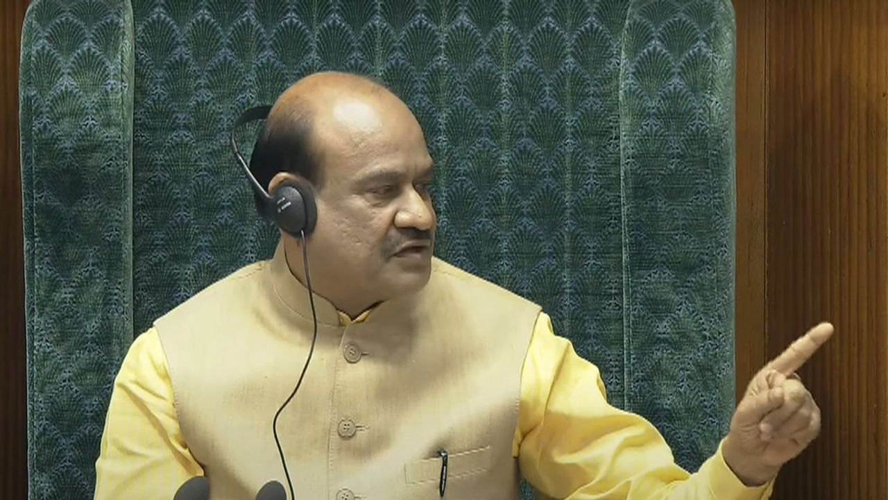 Sambhal violence: Opposition stages walkout in Lok Sabha 1 Sambhal violence: Opposition stages walkout in Lok Sabha
