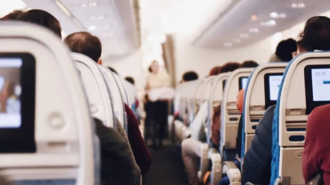 Air India extends wireless inflight entertainment service to single-aisle fleet 1 Air India extends wireless inflight entertainment service to single-aisle fleet