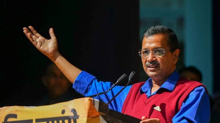 Excise policy: Delhi HC refuses to prepone hearing on Kejriwal's plea in money laundering case 1 Excise policy: Delhi HC refuses to prepone hearing on Kejriwal's plea in money laundering case