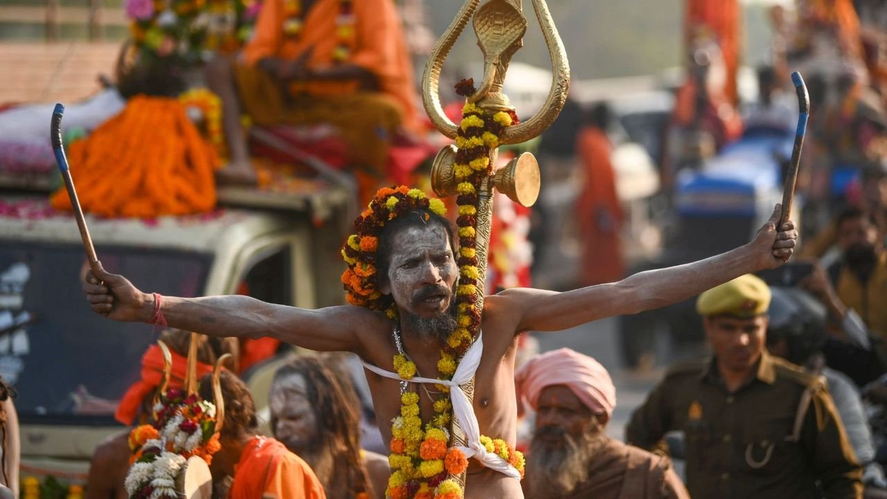 Maha Kumbh 2025: 50,000 police personnel to ensure safety of pilgrims 1 Maha Kumbh 2025: 50,000 police personnel to ensure safety of pilgrims