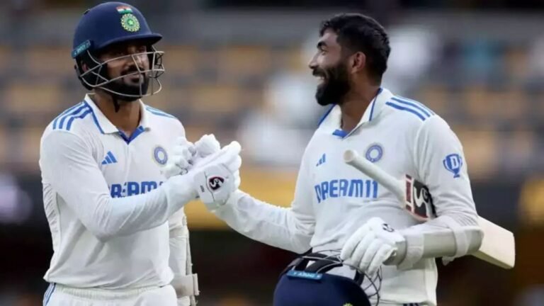 India all out for 260 in response to Australia's 445 8 India all out for 260 in response to Australia's 445