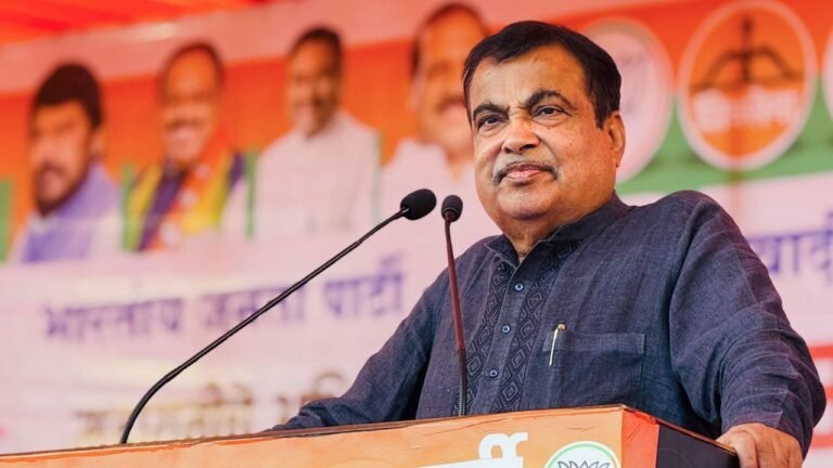 Gadkari confesses he does not want to visit Delhi because of pollution 8 Gadkari confesses he does not want to visit Delhi because of pollution