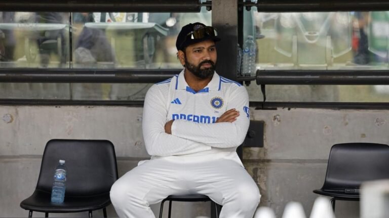 IND vs AUS 3rd Test Day 5: Australia declare for 89/7, set target of 275 for India 10 IND vs AUS 3rd Test Day 5: Australia declare for 89/7, set target of 275 for India