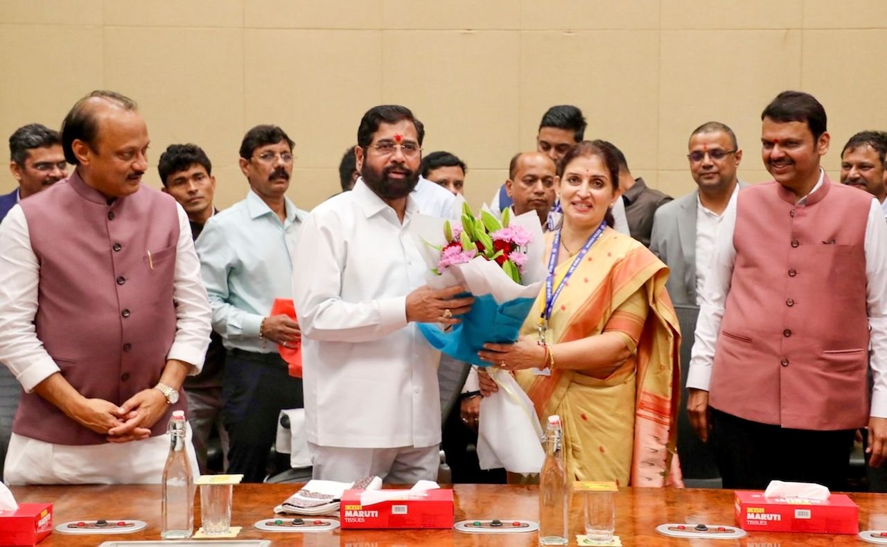 All possible cooperation to Fadnavis, will work as team: Dy CM Shinde