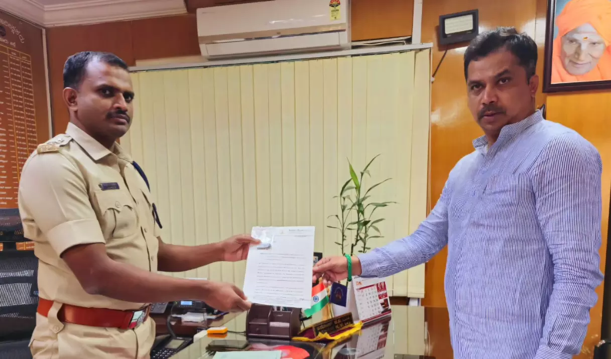 Tumakuru | Congress MLC Files FIR Against 5 for Alleged Murder Attempt on His Life 1 1331378-screenshot-2025-03-28-222441