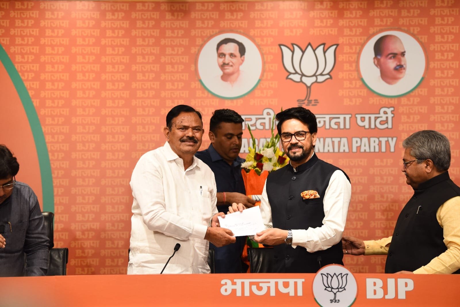 Senior Ex-JD(S) MLA, AT Ramaswamy joined the BJP in presence of Union Minister Anurag thakur at the BJP Headquarters in Delhi on April 1, 2023