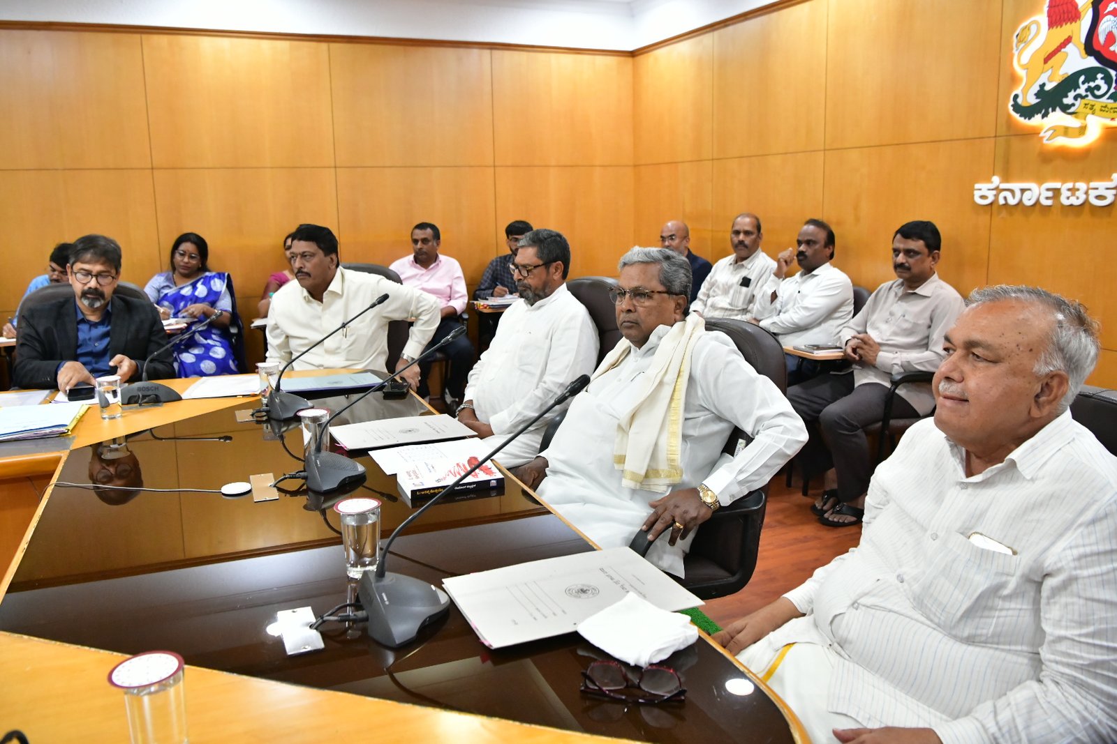 CM Siddaramaiah Holds Talks with Transport Corporation Unions on Pending Wage Revision, Arrears