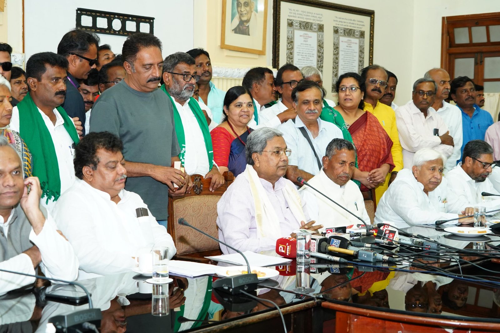 CM Siddaramaiah Halts Controversial Land Acquisition in Devanahalli, Affirms Pro-Farmer Stand