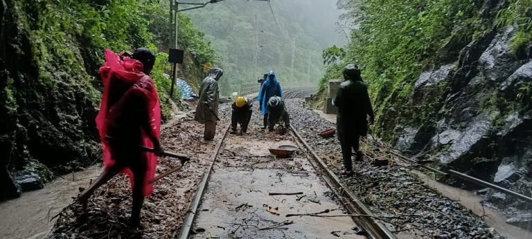 Karnataka: Heavy Rains Trigger Landslip on Ghat Section, SWR Diverts Trains and Restores Track Within Hours