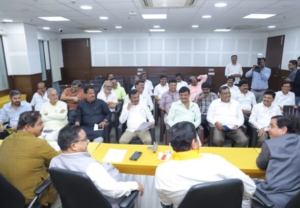 BJP Chief B.Y. Vijayendra Announces Statewide Tours Ahead of Zilla, Taluk Panchayat Polls; Strategy Talks Include Elections for Five Bengaluru Corporations Under Greater Bengaluru Authority