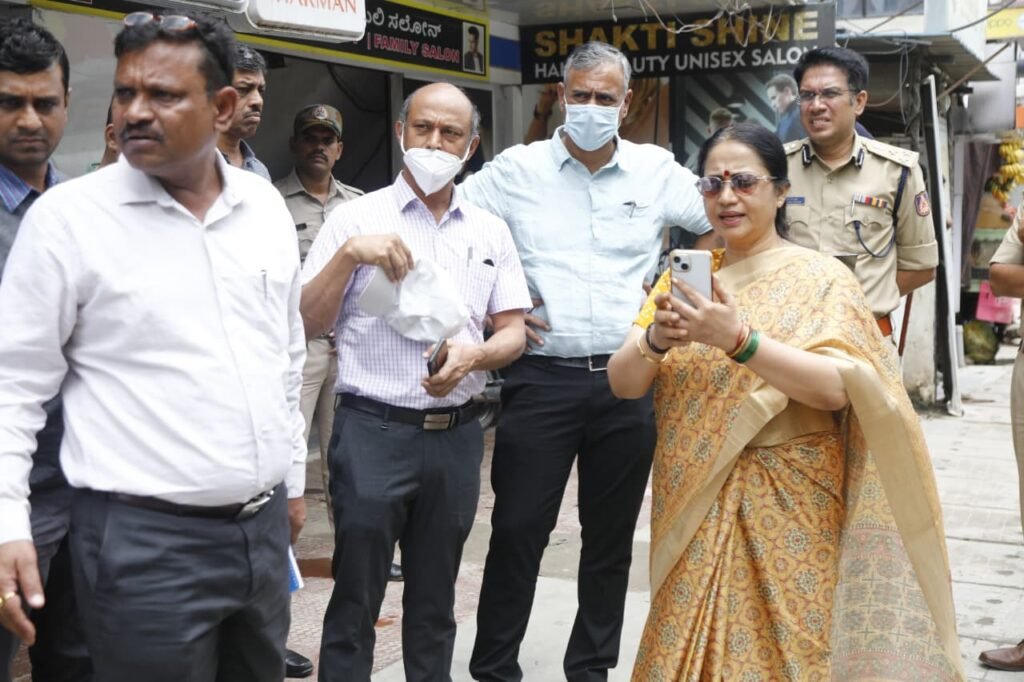 Bengaluru Outer Ring Road to See Major Upgrades: Chief Secretary Shalini Rajneesh Orders Urgent Fixes to Ease Traffic Woes 3 Bengaluru Outer Ring Road to See Major Upgrades: Chief Secretary Shalini Rajneesh Orders Urgent Fixes to Ease Traffic Woes