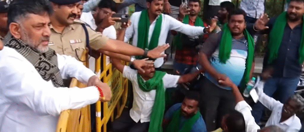 Greater Bengaluru Township Protest in Bidadi Intensifies: Farmers Say “We Won’t Give Our Land”, Nikhil Kumaraswamy Warns of Padayatra, HD Kumaraswamy Targets D.K. Shivakumar