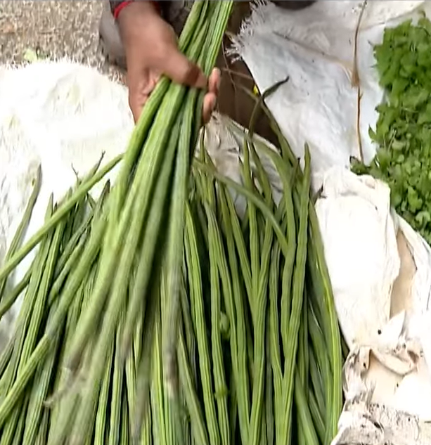 Bengaluru Vegetable Shock: Drumstick Hits ₹600/kg at KR Market as Cyclone Disrupts Supply