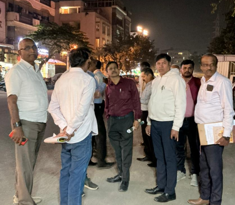 South Bengaluru Commissioner’s Midnight Visit to HSR Layout Park Puts Civic Issues in Spotlight