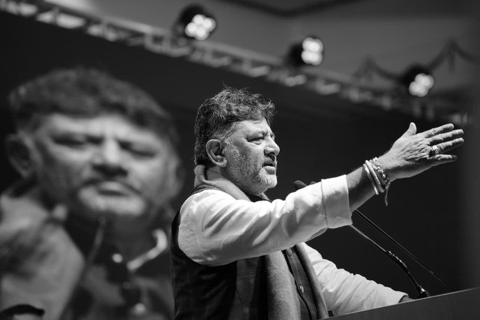 “I Have Gone to Jail Without Fearing the PM or Home Minister”: DK Shivakumar’s Sharp Warning at Apartment Associations Meet Sparks Mohandas Pai’s Rebuke