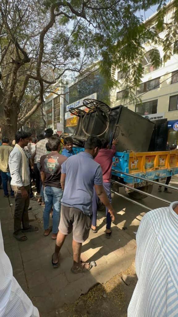 Big Crackdown in Koramangala: 12 Encroachments Cleared to Restore Jyoti Nivas College Road Footpath