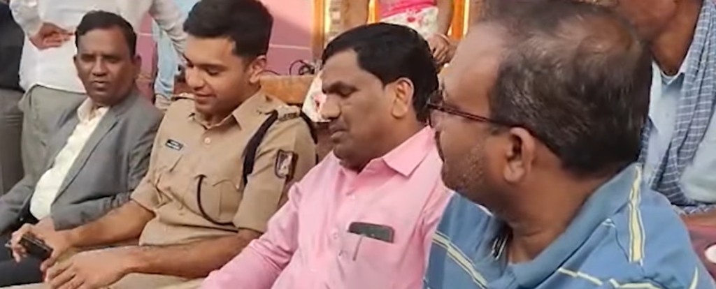 Gold Treasure Unearthed While Digging Foundation for New House in Lakkundi, Gadag 8 Gold Treasure Unearthed While Digging Foundation for New House in Lakkundi, Gadag