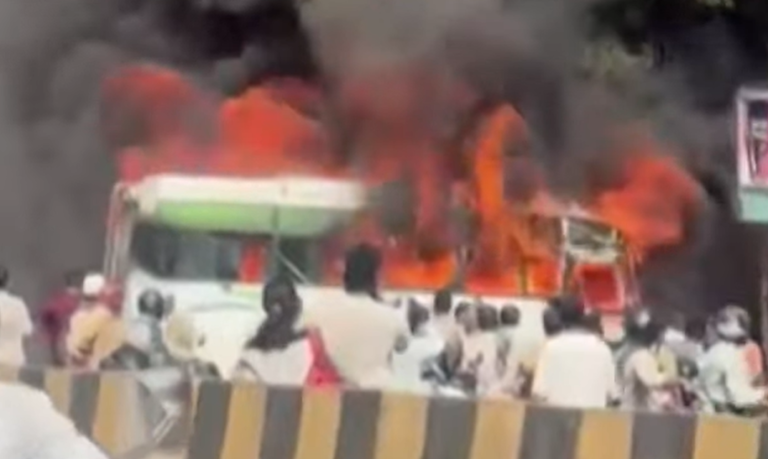 Private Bus Completely Gutted in Fire Near Chandra Layout BMTC Depot; No Casualties Reported