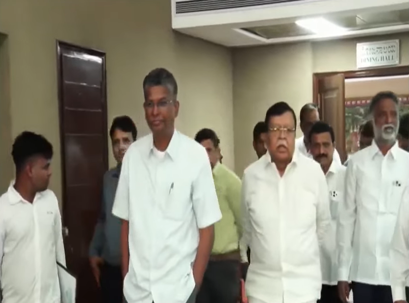 Karnataka Congress Turmoil? Jarkiholi Says ‘Decision Very Soon’ After AICC Talks